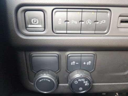 Used 2021 Chevrolet Tahoe LS image 50