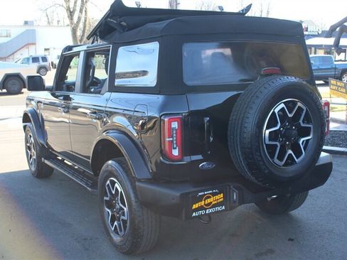 Used 2023 Ford Bronco Outer Banks AWD/4WD image 2