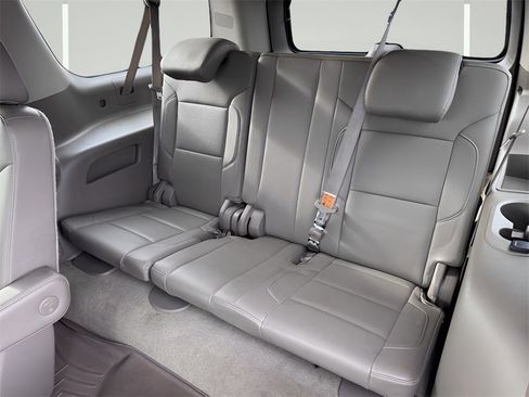 Used 2016 Chevrolet Suburban LTZ image 23