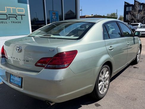 Used 2008 Toyota Avalon Touring FWD image 2