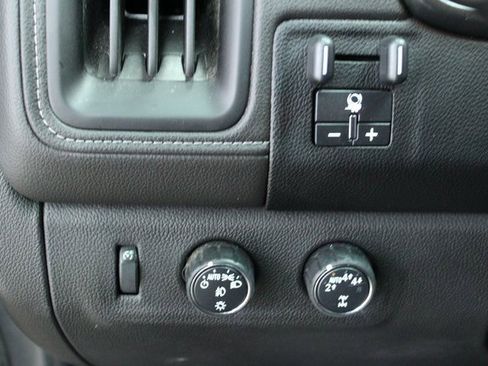 Used 2021 GMC Canyon Elevation image 12