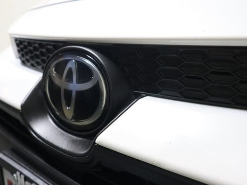 Used 2023 Toyota Corolla LE image 23