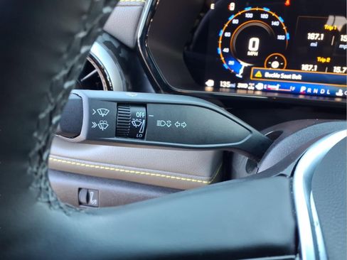 Used 2024 Chevrolet Colorado ZR2 w/ ZR2 Convenience Package III image 17