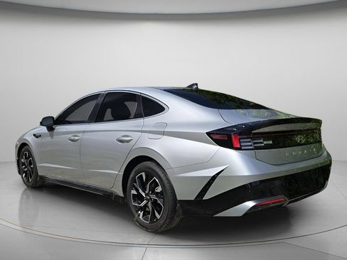 Used 2024 Hyundai Sonata SEL FWD image 5