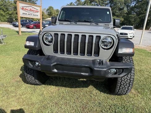 Used 2021 Jeep Wrangler Unlimited Sport AWD/4WD image 3