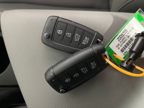 New 2026 Hyundai Elantra SE FWD image 26