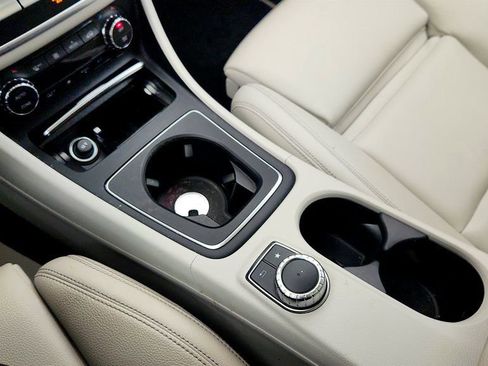 Used 2019 Mercedes-Benz CLA 250 4MATIC image 16