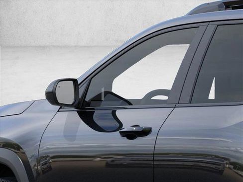 New 2026 Chevrolet Equinox RS image 12