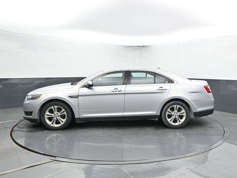 Used 2016 Ford Taurus SEL w/ Equipment Group 201A FWD image 4