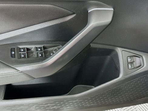 Used 2024 Volkswagen Jetta SE FWD image 19