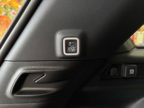 New 2025 Jeep Grand Cherokee Limited w/ Luxury Tech Group II AWD/4WD image 46