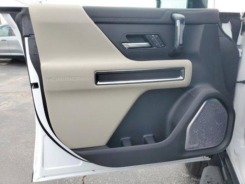 New 2026 GMC Hummer EV SUV image 19