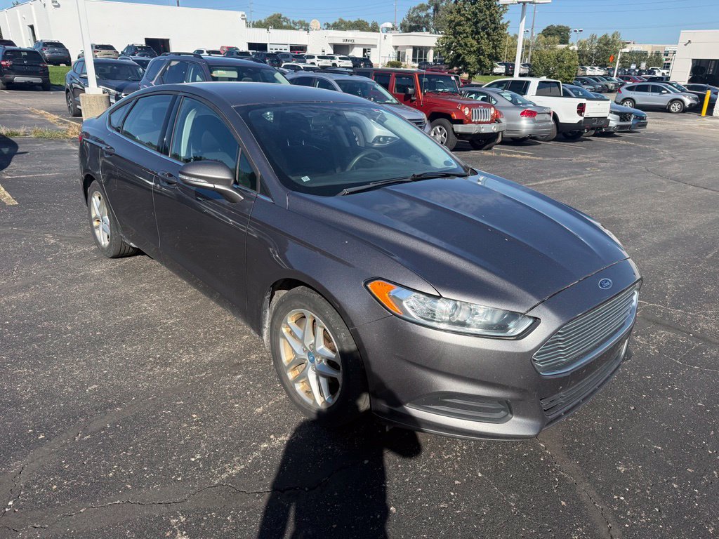 Used 2013 Ford Fusion SE FWD image 9