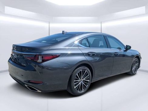 Used 2025 Lexus ES 350 w/ Premium Package FWD image 3