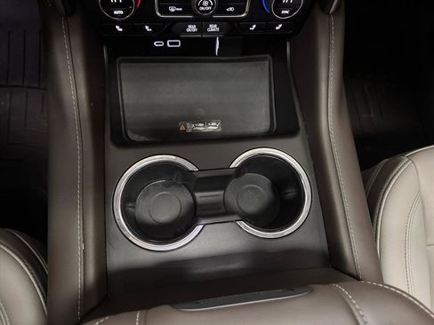 Used 2022 Chevrolet Tahoe LT w/ LT Signature Plus Package image 26