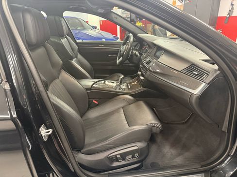 Used 2014 BMW M5 image 38