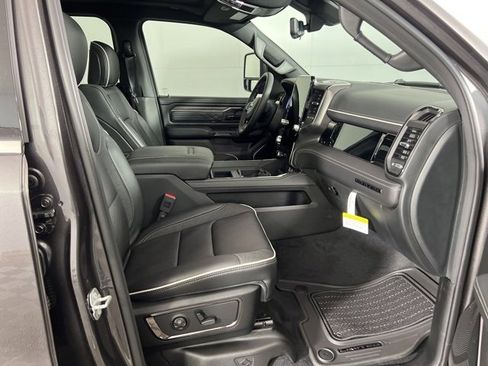 New 2026 RAM 1500 Limited w/ Trailer Tow Group image 13
