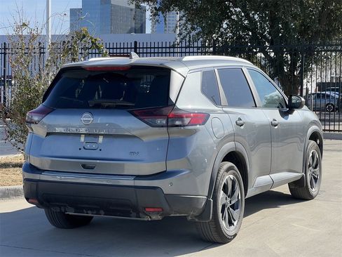 Certified 2024 Nissan Rogue SV w/ SV Premium Package image 4