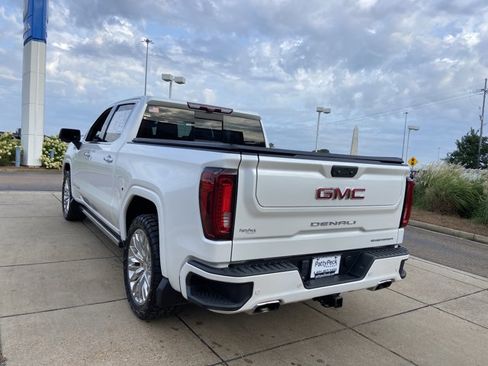 Used 2022 GMC Sierra 1500 Denali w/ Denali Reserve Package AWD/4WD image 9