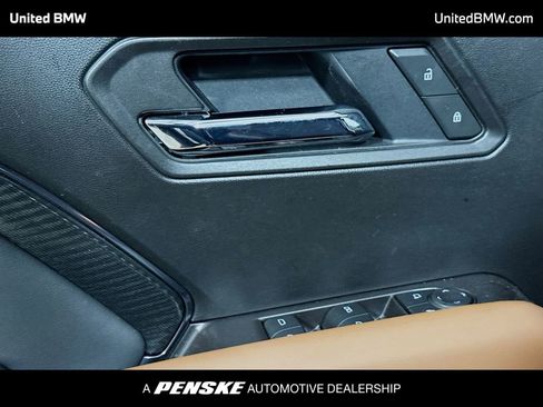 Used 2025 GMC Canyon AT4 image 3