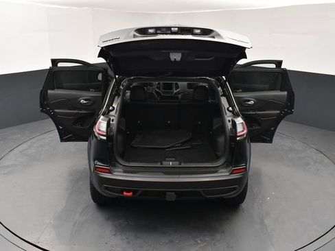 Used 2022 Jeep Cherokee Trailhawk w/ Trailer Tow Group AWD/4WD image 29