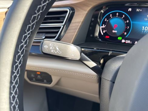 New 2026 Volkswagen Atlas SE FWD image 37