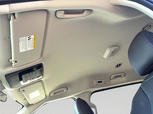 New 2026 Kia Carnival EX image 21