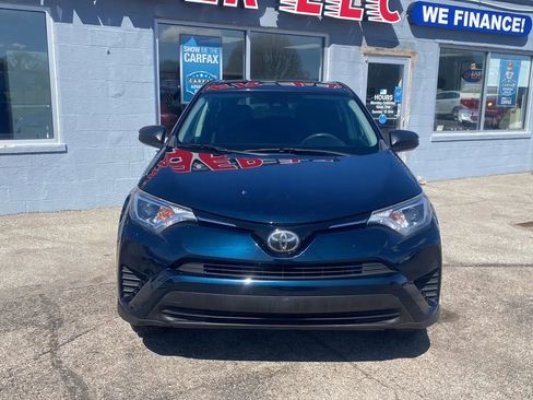 Used 2018 Toyota RAV4 LE w/ All Weather Liner Package AWD/4WD image 2