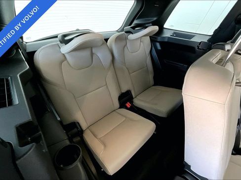 Certified 2026 Volvo XC90 B5 Plus w/ Protection Package Premier AWD/4WD image 36