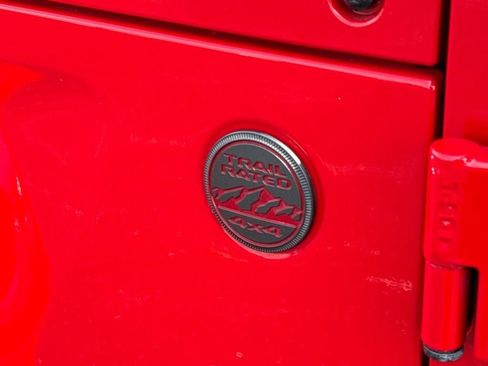 Used 2019 Jeep Wrangler Unlimited Rubicon w/ Dual Top Group image 5