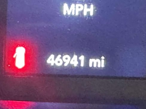 Used 2023 Jeep Wrangler Willys AWD/4WD image 30