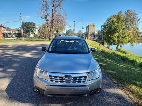 Used 2011 Subaru Forester 2.5X AWD/4WD image 8