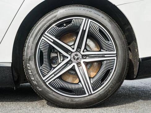 Certified 2024 Mercedes-Benz EQS 580 4MATIC Sedan image 18