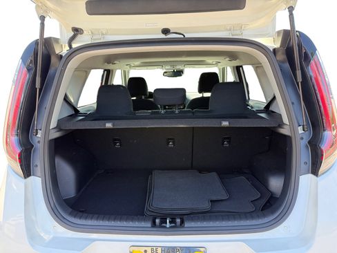Used 2023 Kia Soul EX FWD image 17