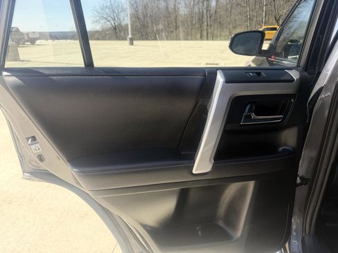 Used 2022 Toyota 4Runner Limited image 23