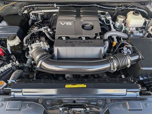 Used 2022 Nissan Frontier SV w/ Technology Package image 22
