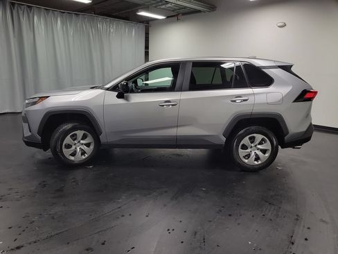 Used 2023 Toyota RAV4 LE AWD/4WD image 5