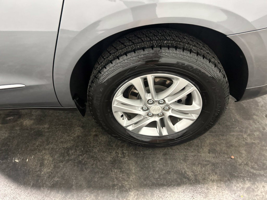 Used 2018 Buick Enclave Essence FWD image 8