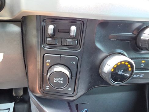 Used 2024 Ford F250 XLT w/ FX4 Off-Road Package AWD/4WD image 30