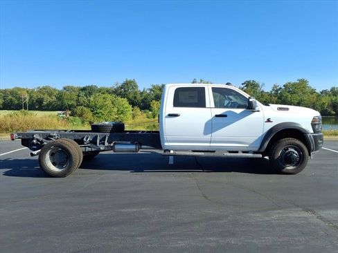 New 2026 RAM 5500 Tradesman image 17