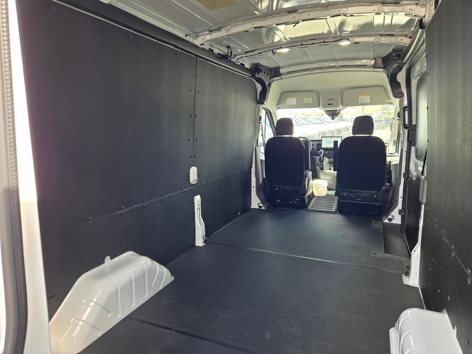 New 2026 Ford Transit 250 148 Medium Roof RWD image 12