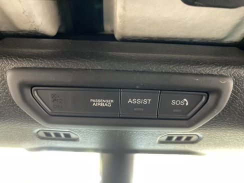 Used 2021 Jeep Gladiator Willys image 42