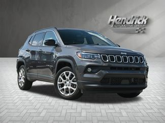 Used 2024 Jeep Compass Latitude AWD/4WD video 2