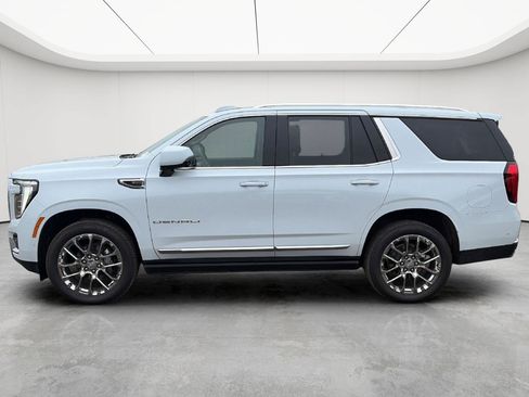 Used 2026 GMC Yukon Denali w/ Sun & Power Step Package AWD/4WD image 4