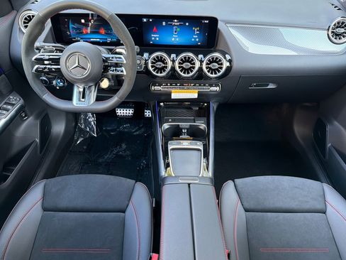 New 2026 Mercedes-Benz GLA 35 AMG 4MATIC image 12