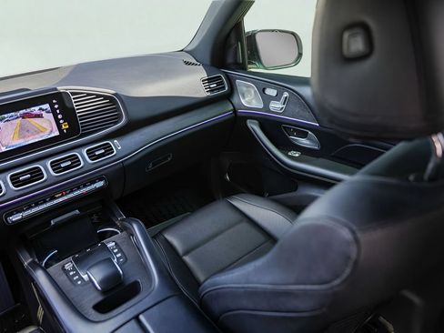 Used 2021 Mercedes-Benz GLE 350 4MATIC w/ AMG Line Exterior image 27