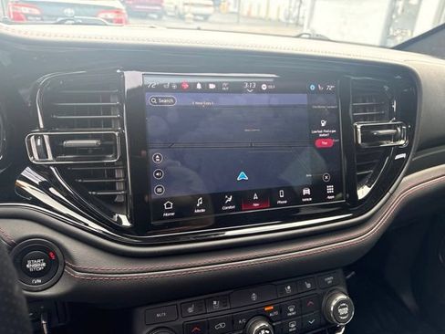 Used 2022 Dodge Durango R/T RWD image 12