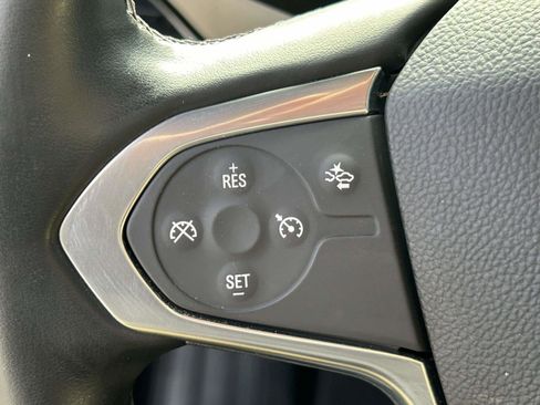 Used 2023 Chevrolet Traverse LT image 22