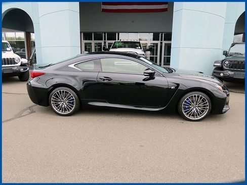 Used 2017 Lexus RC F image 2