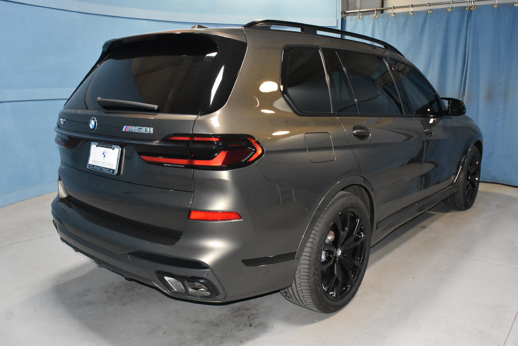Used 2025 BMW X7 M60i AWD/4WD image 27